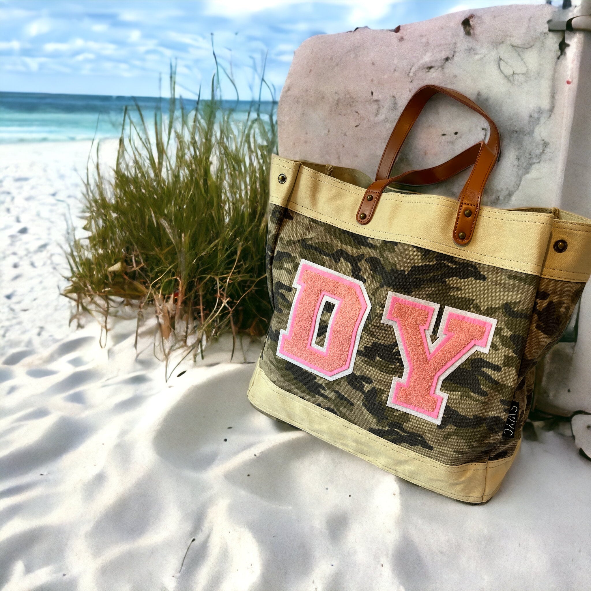 Camo print market shopper bag