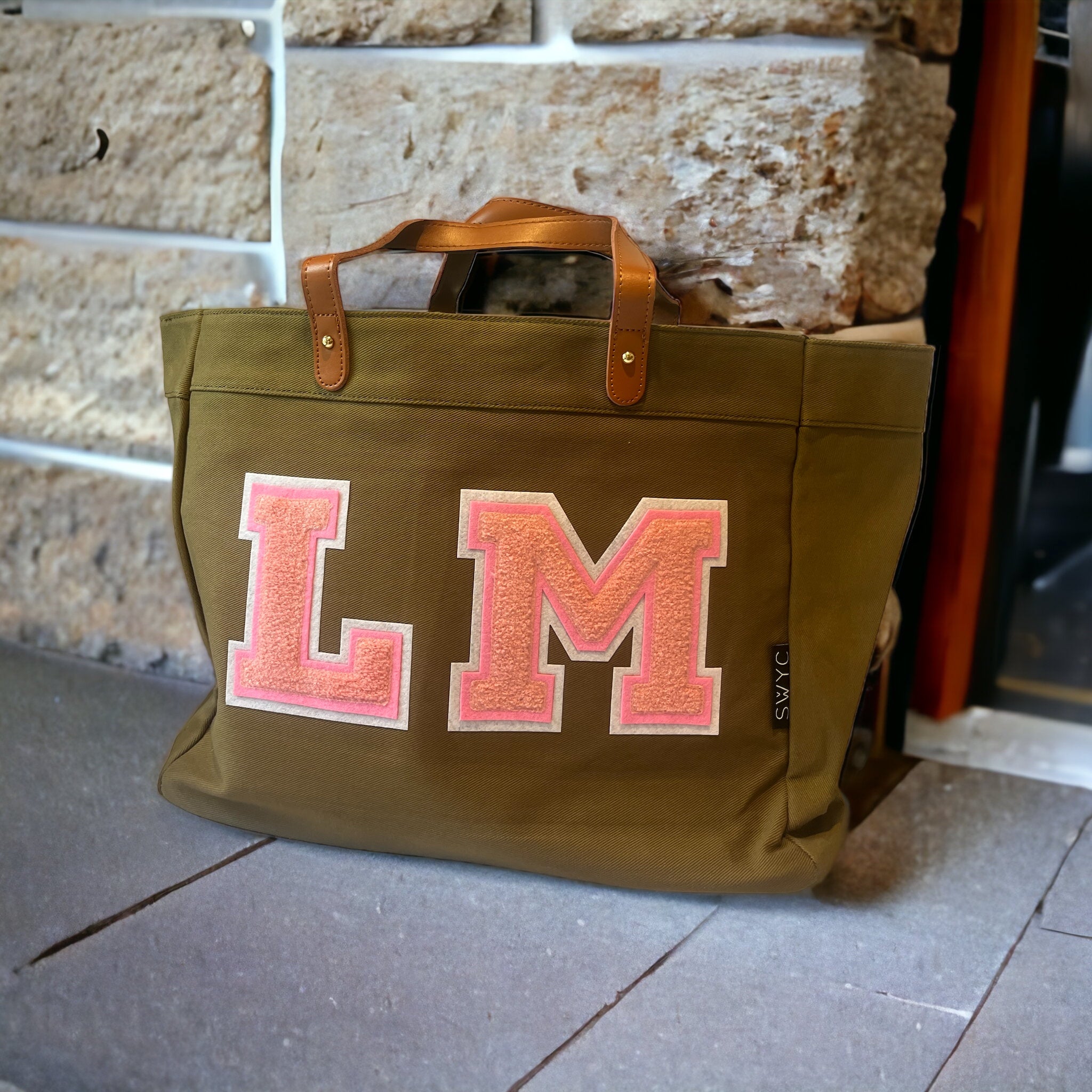 Khaki shopper