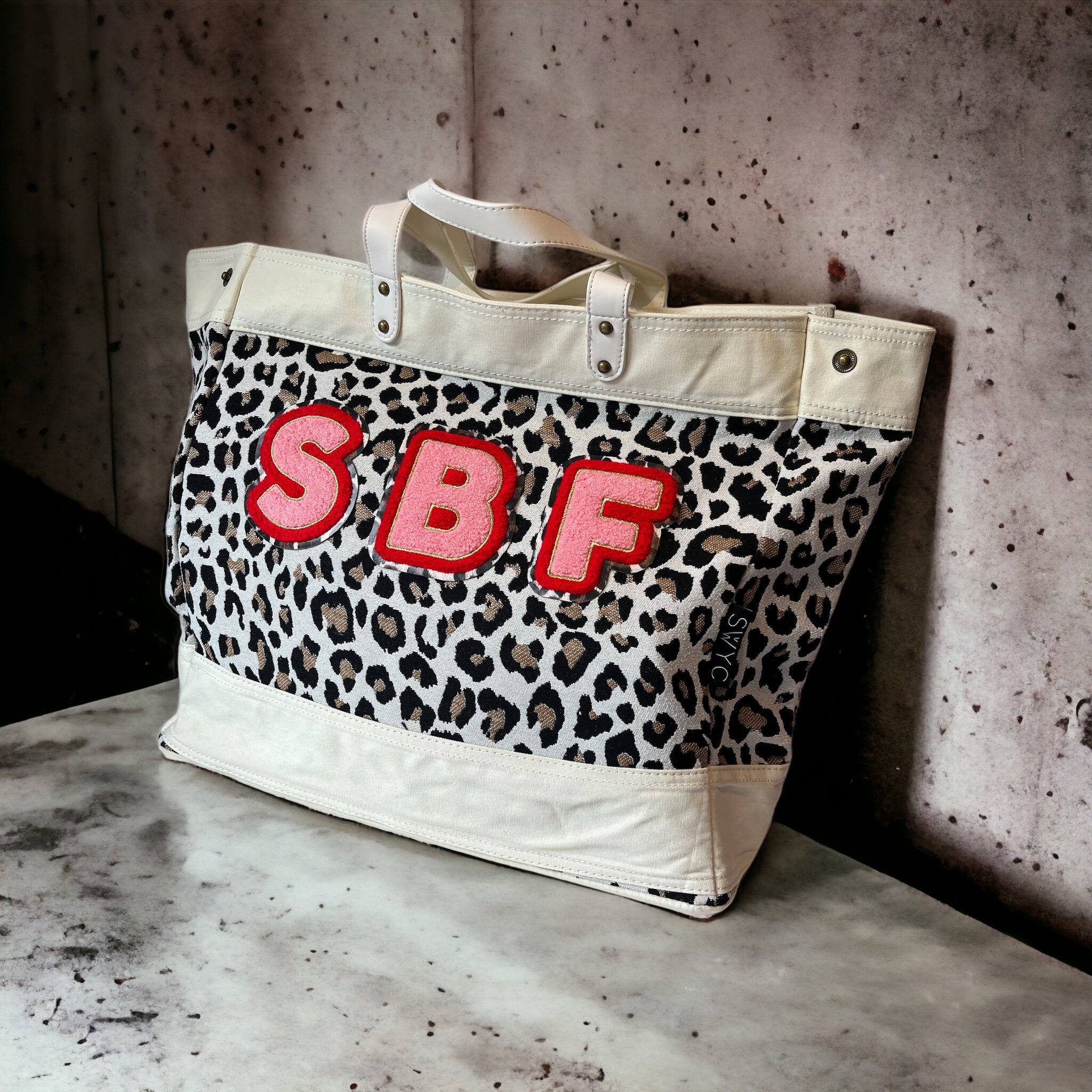 Cream leopard print market shopper bag