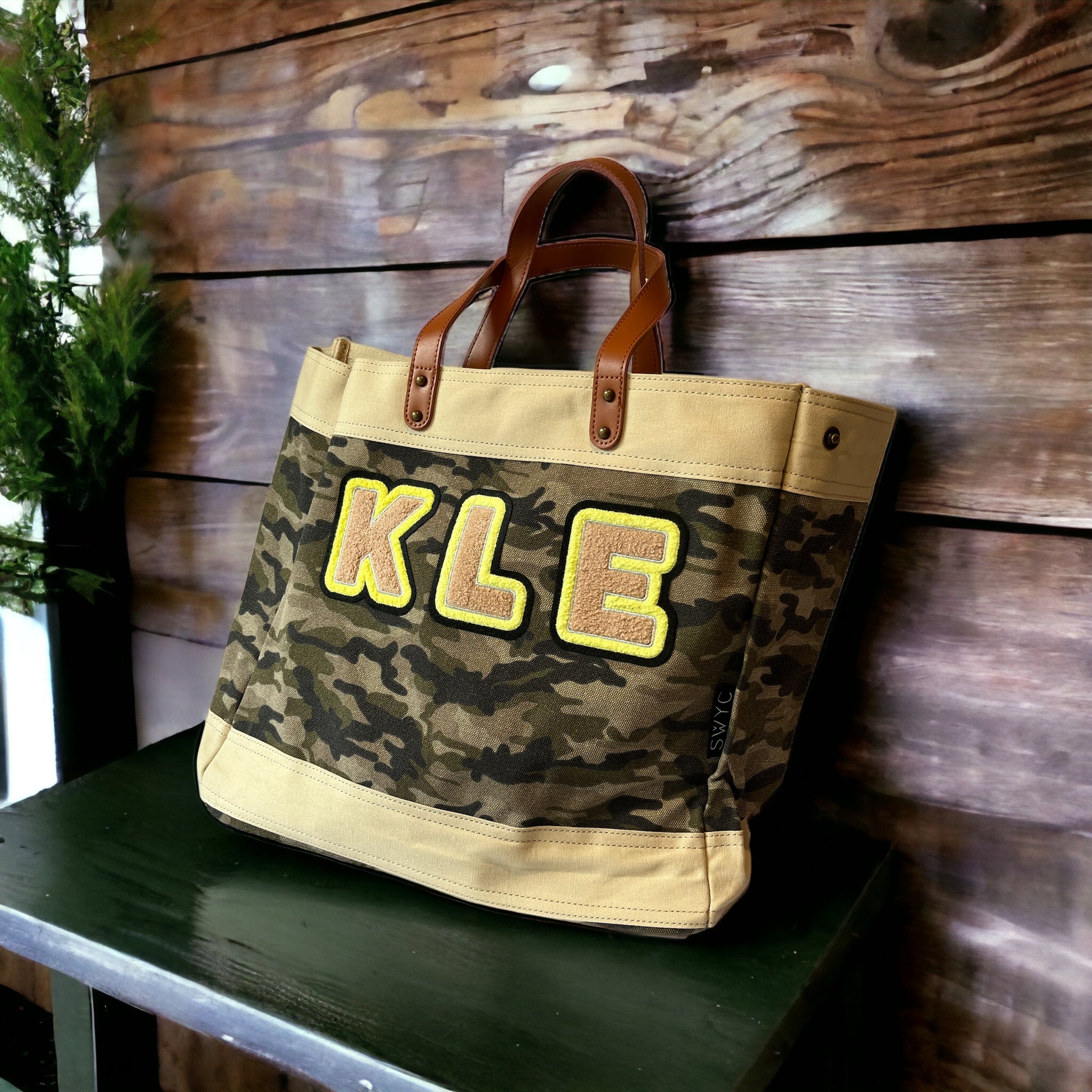 Camo print market shopper bag