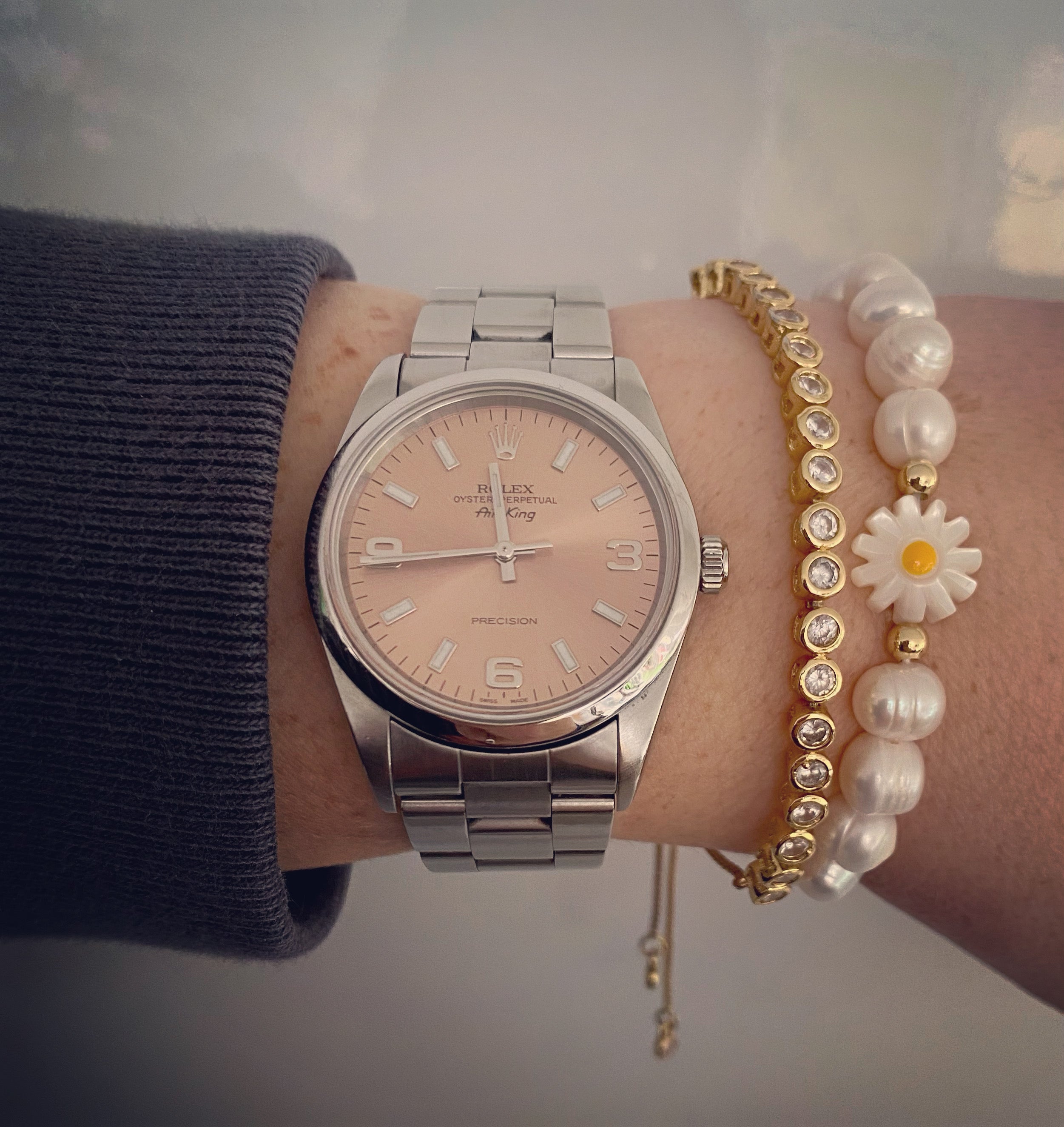 Daisy and pearl bracelet
