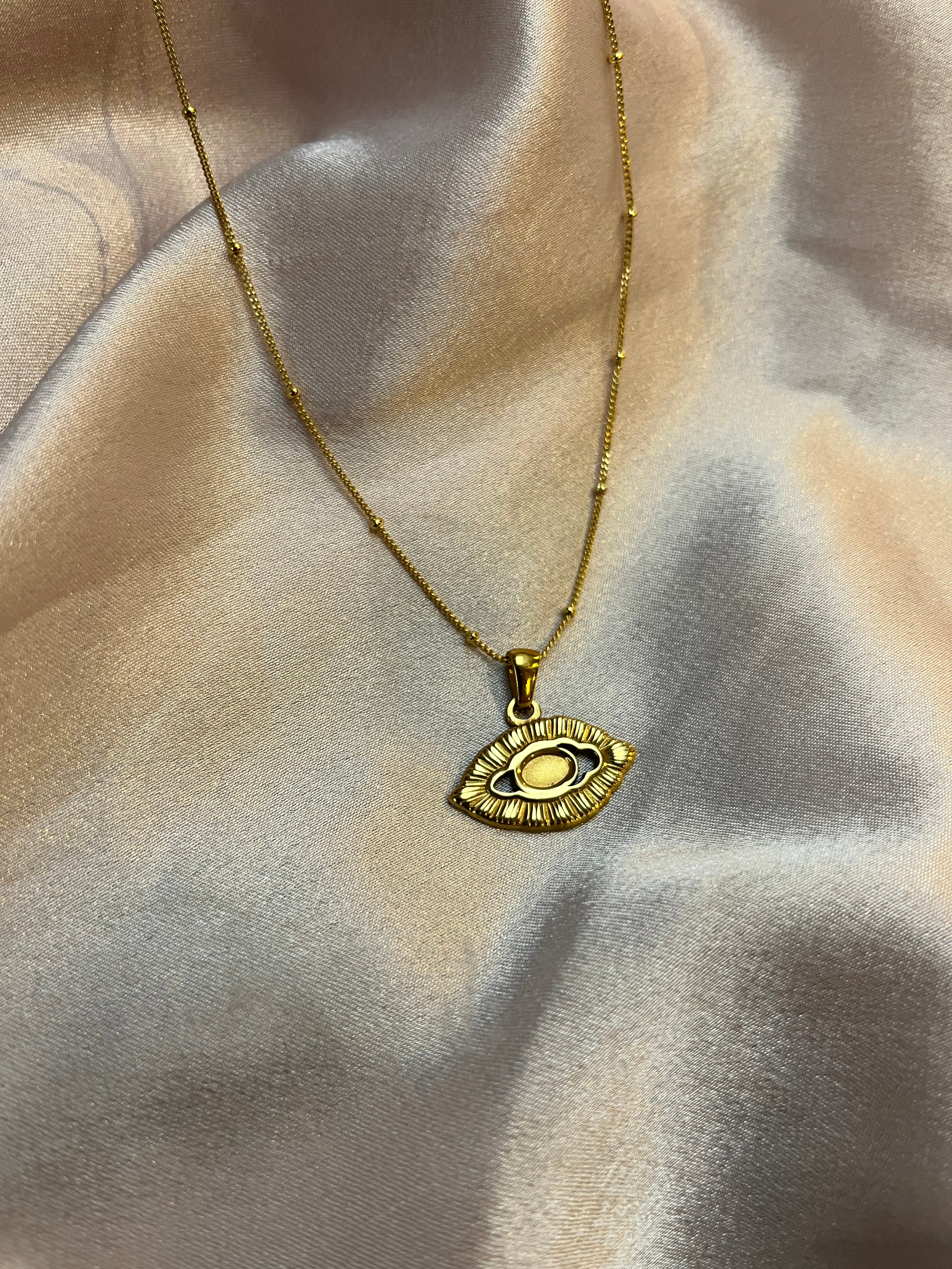 Eye necklace