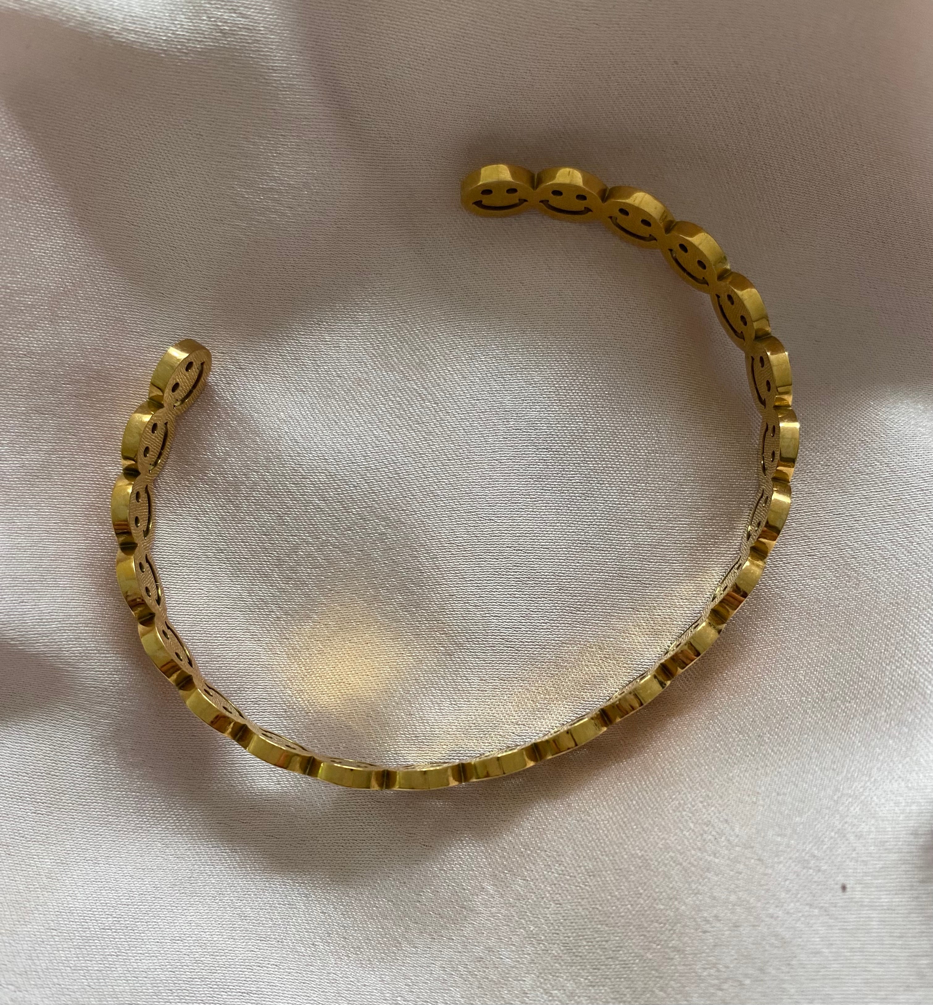Happy bangle