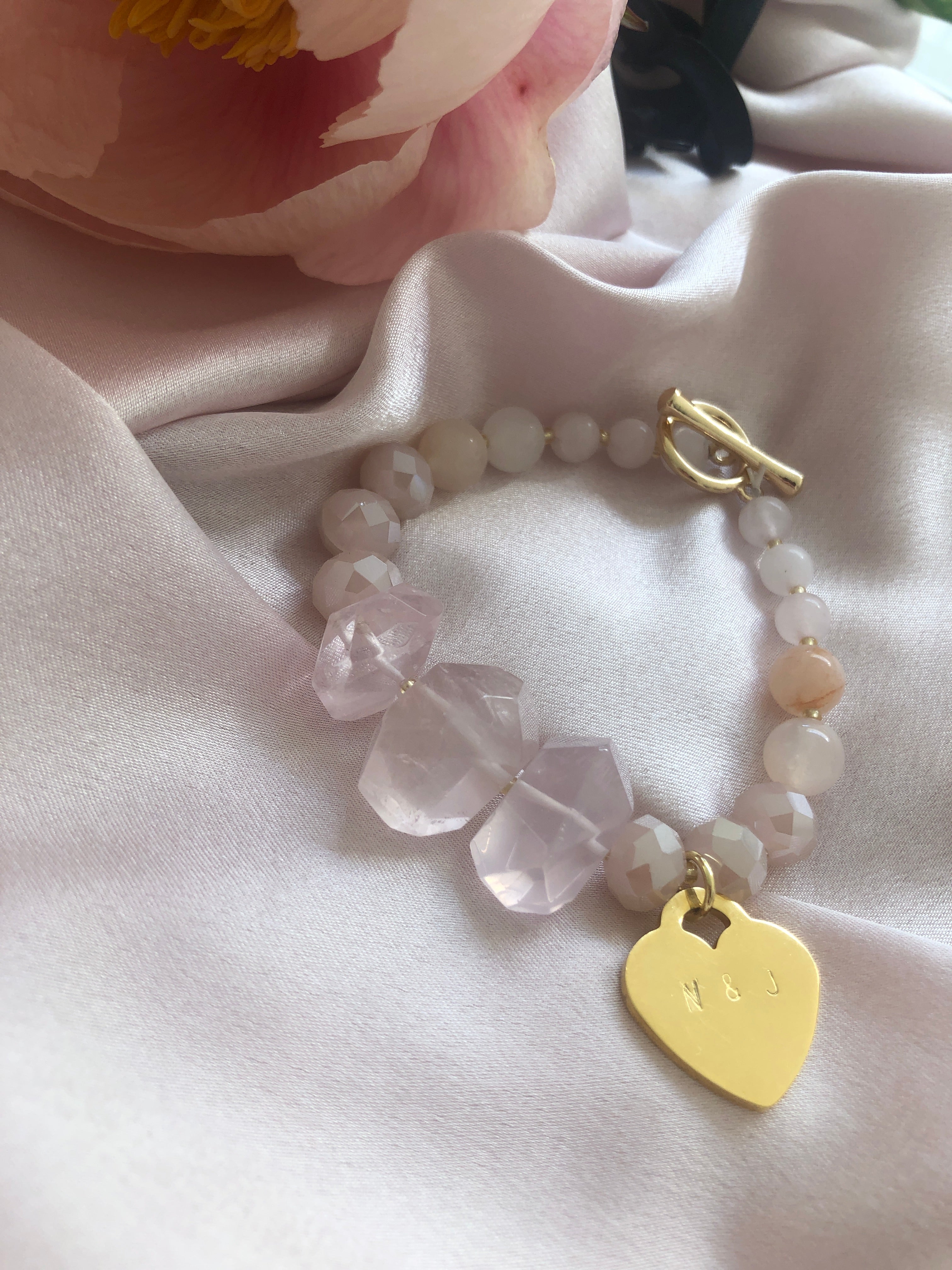 PINK STONE CHUNKY LOVE HEART BRACELET