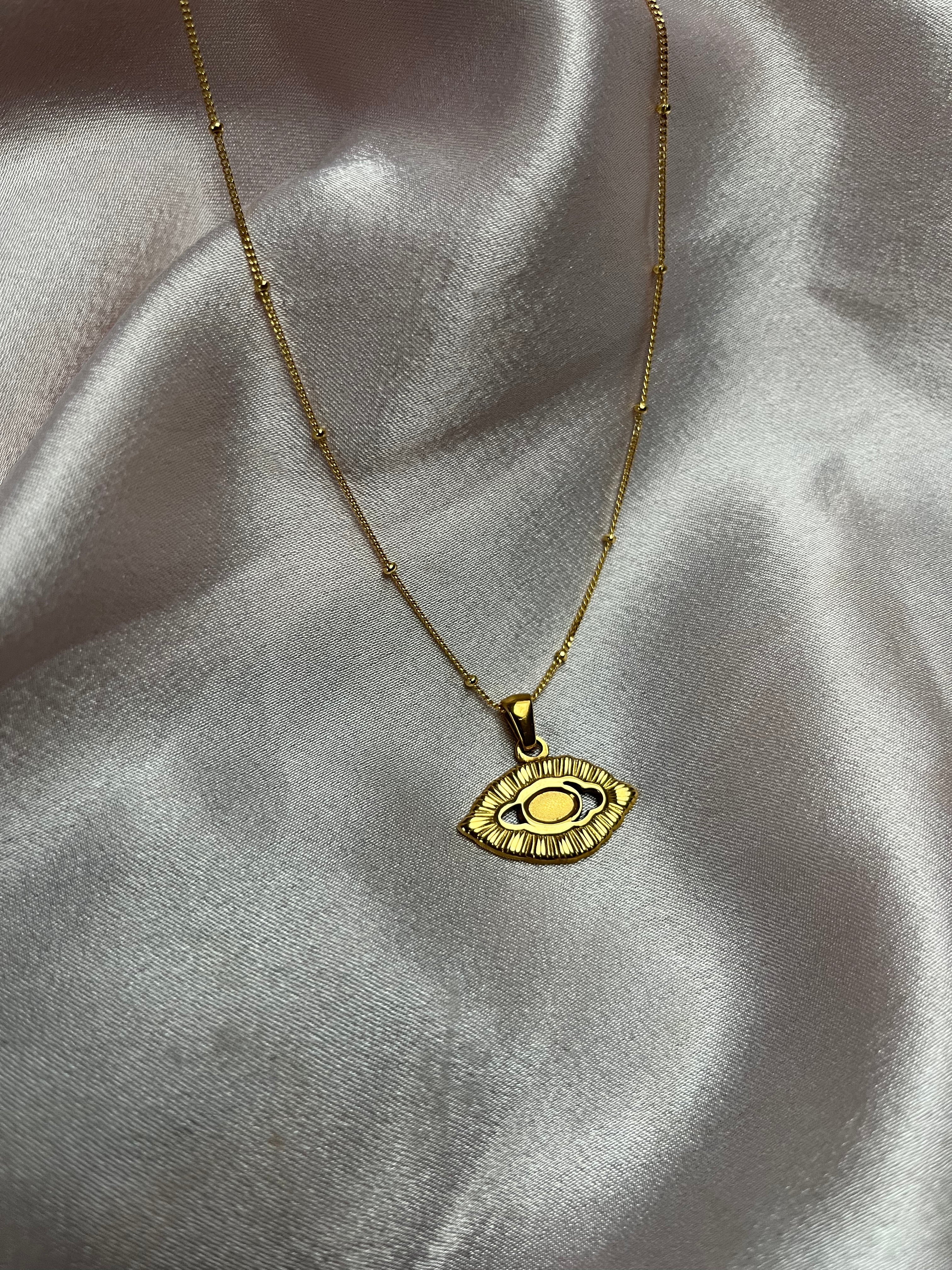 Eye necklace