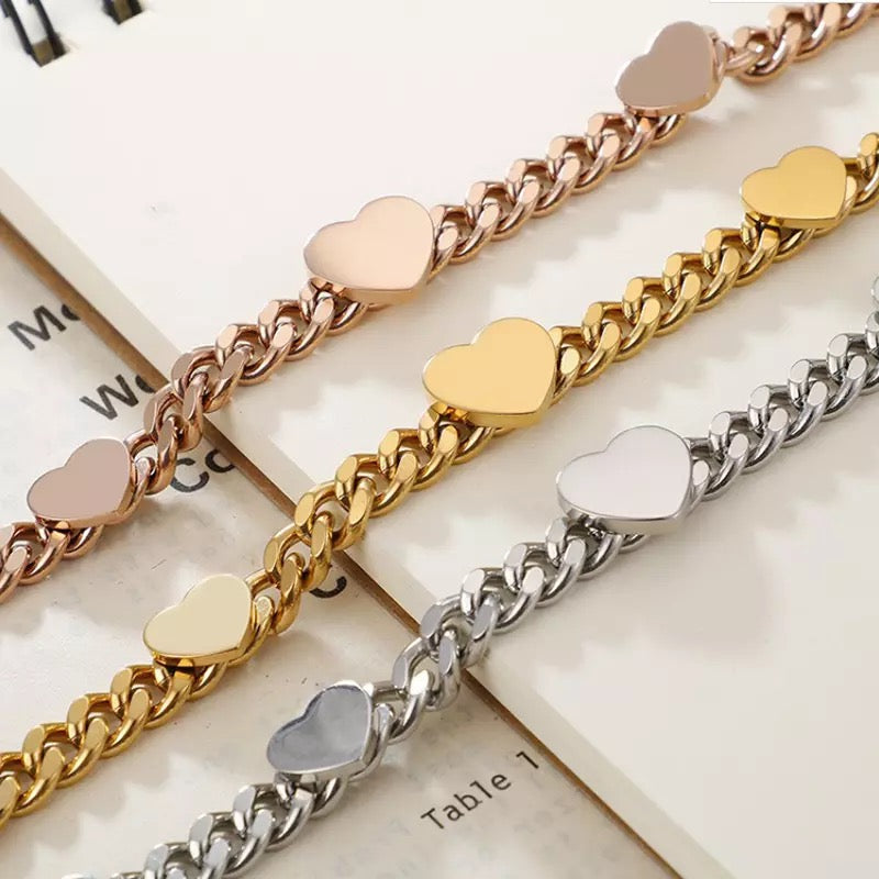 HEART CHAIN BRACELET