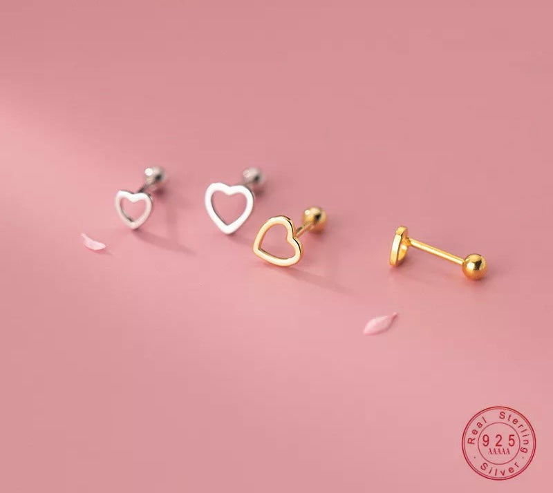 Mini heart stud earrings