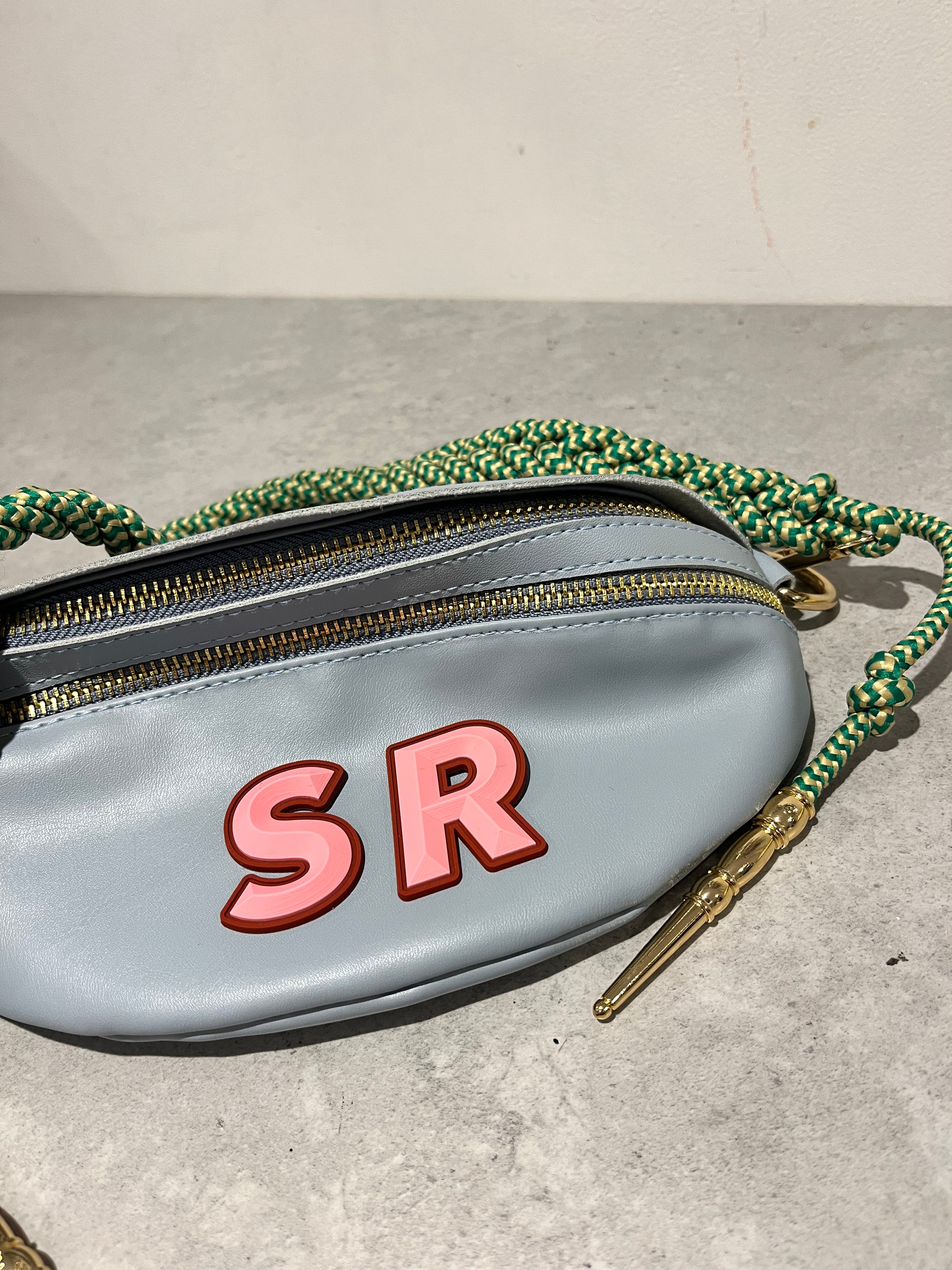 Zip up crossbody bag RUBBER INITIALS