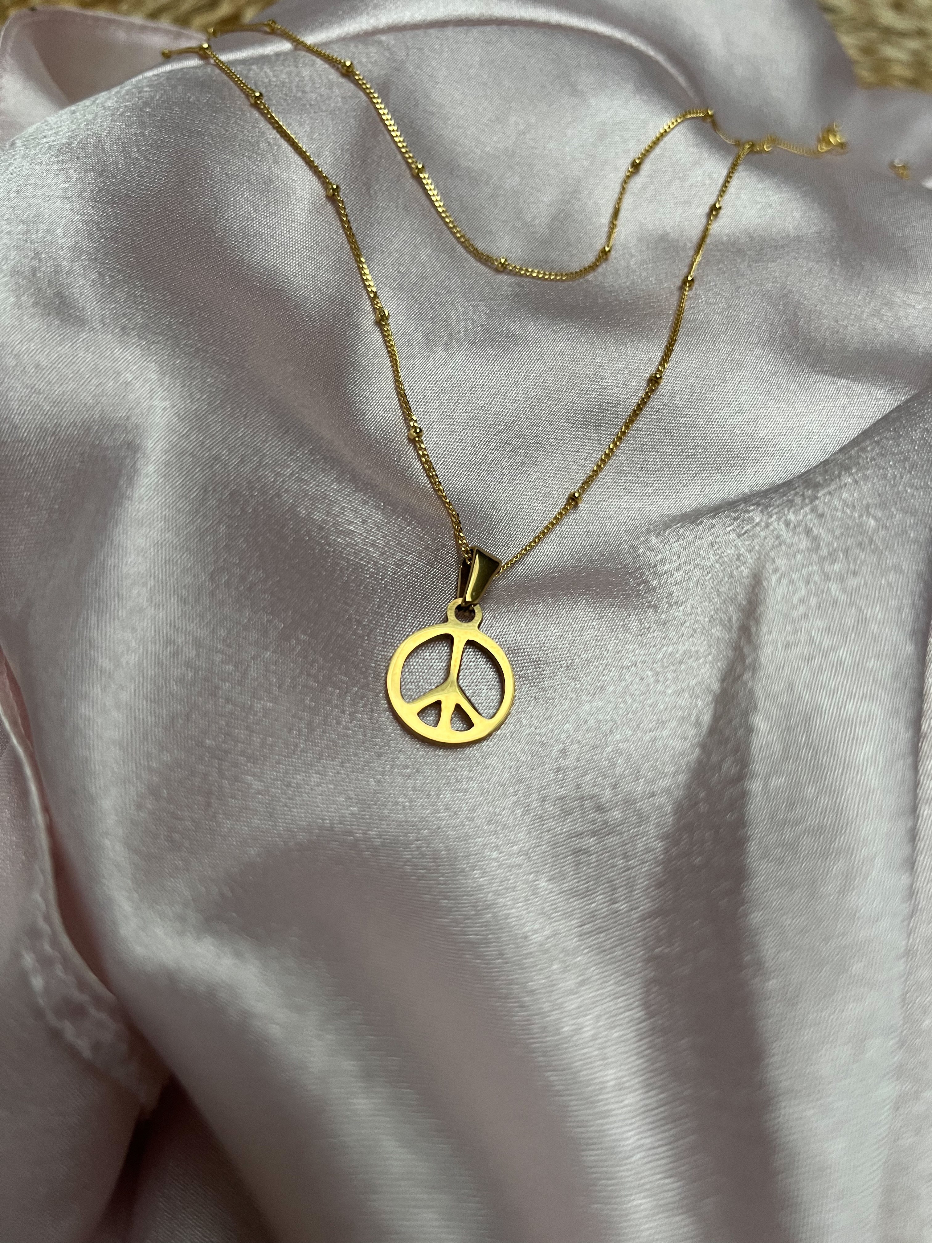 PEACE NECKLACE