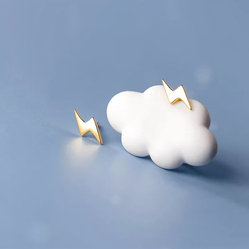 Mini lightening stud earrings