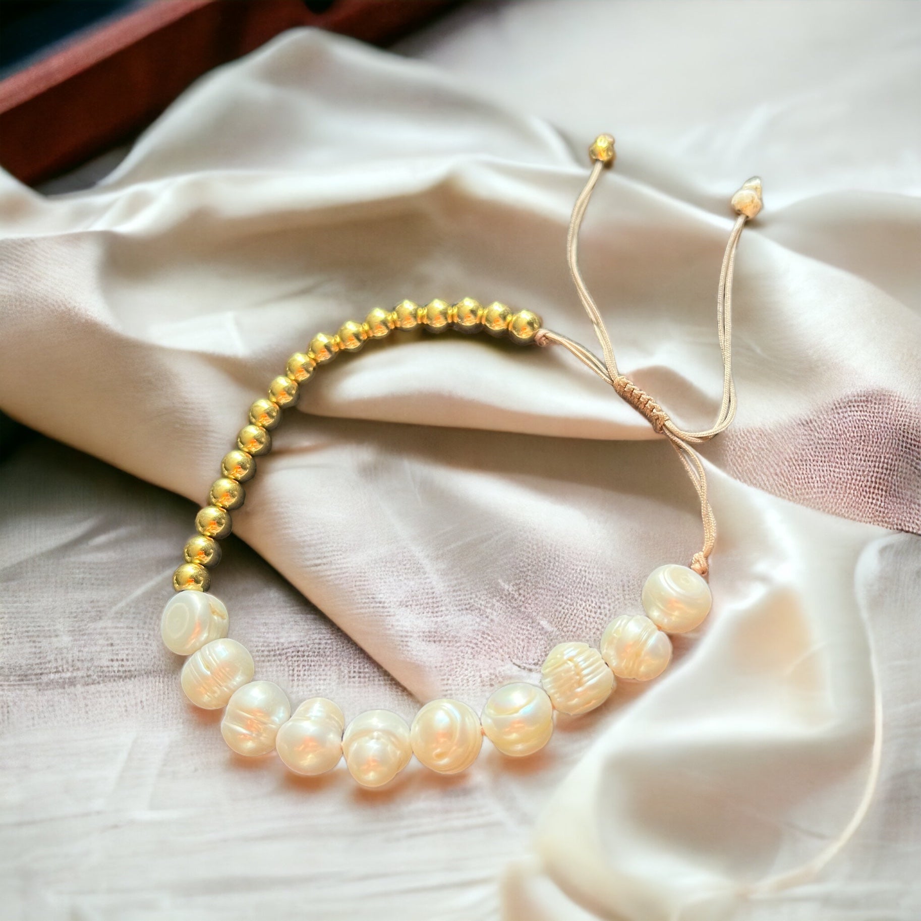 Gold and pearl beaded bracelet