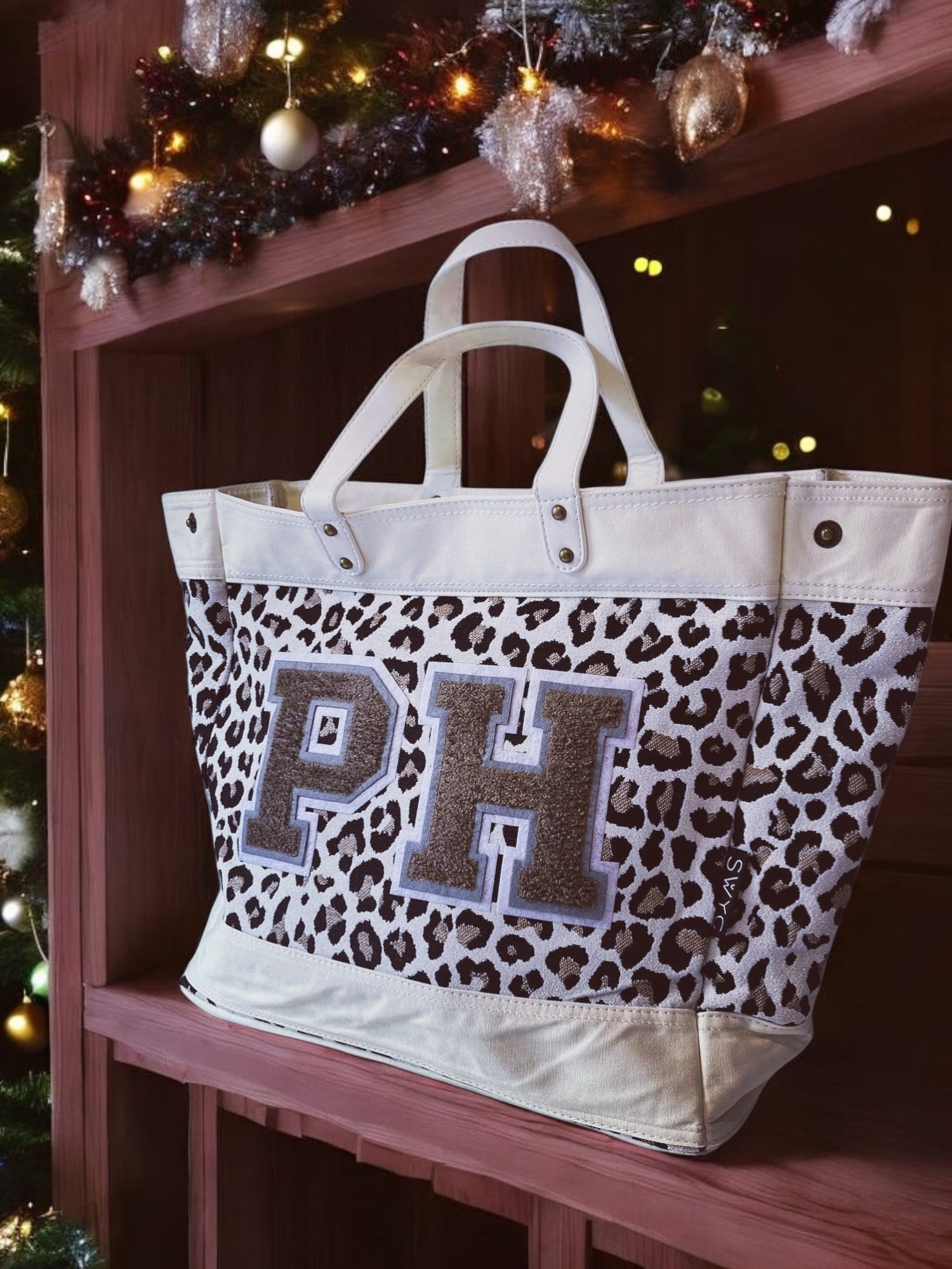 Cream leopard print market shopper bag