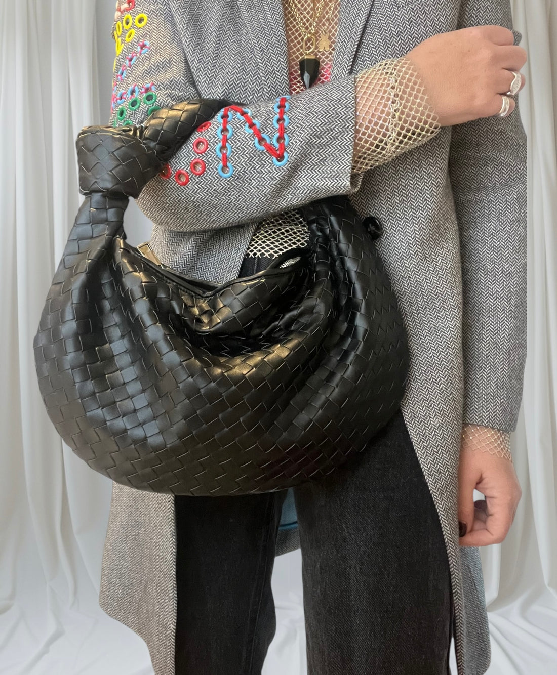 Black knot woven bag