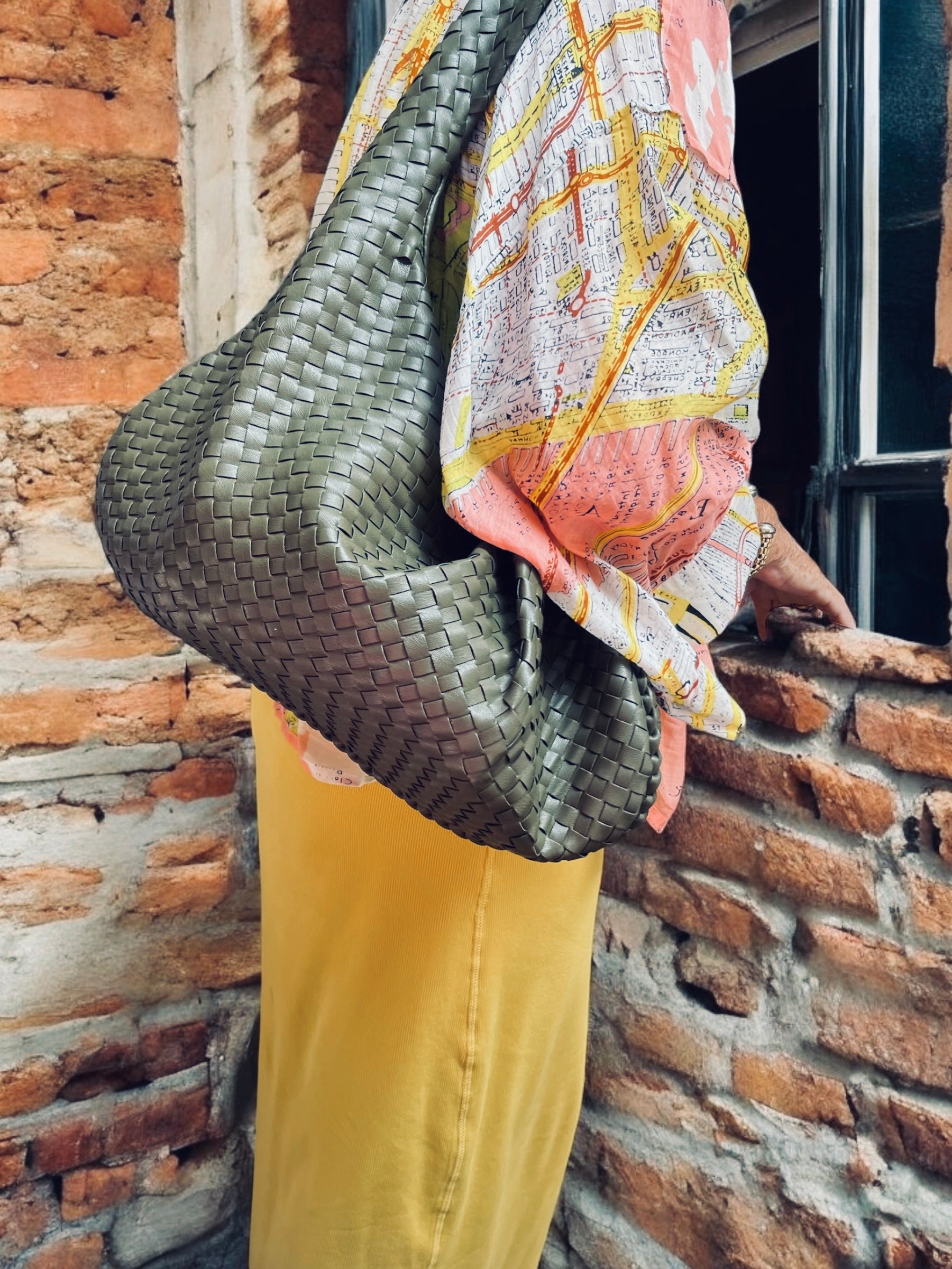 Olive woven shoulder bag SWYC