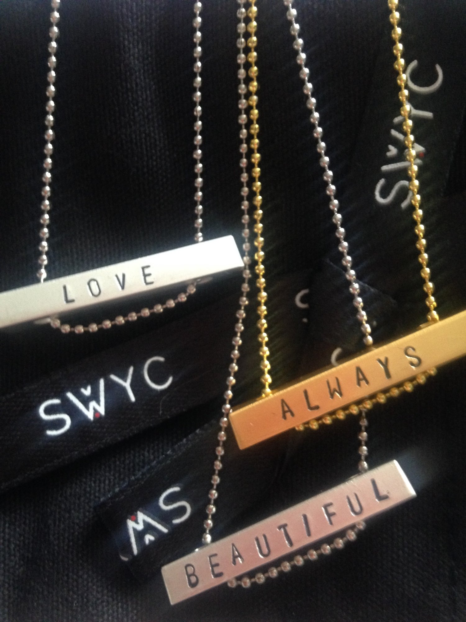 SHORT SILVER NAME TAG BAR NECKLACE