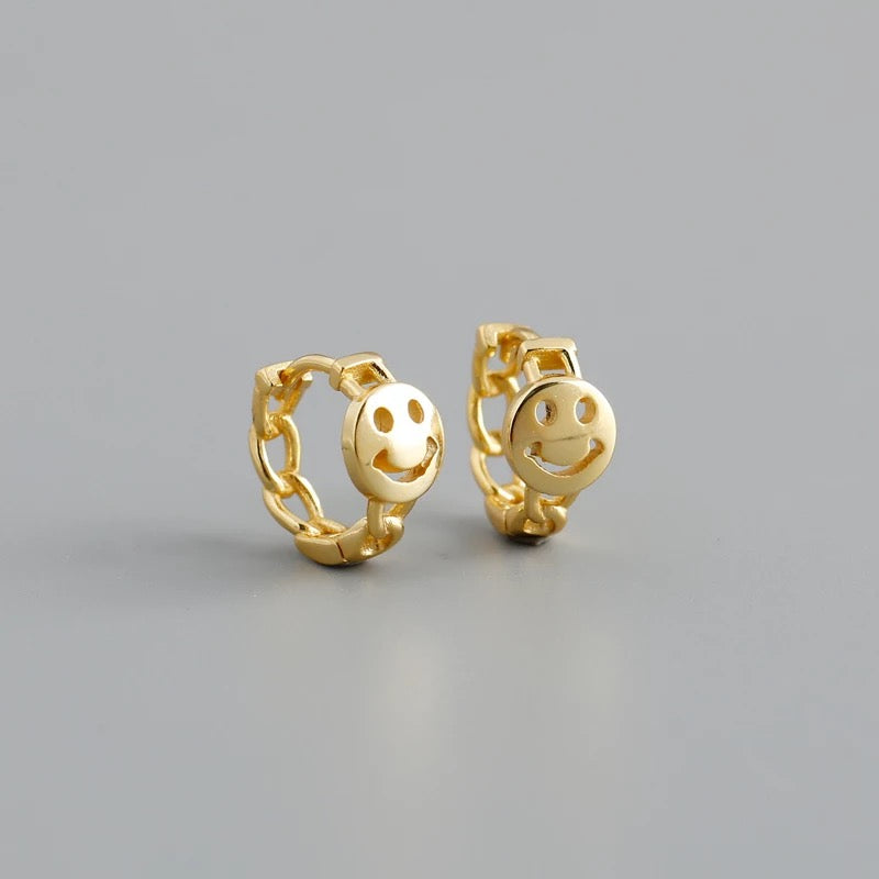 Happy “huggy” earrings