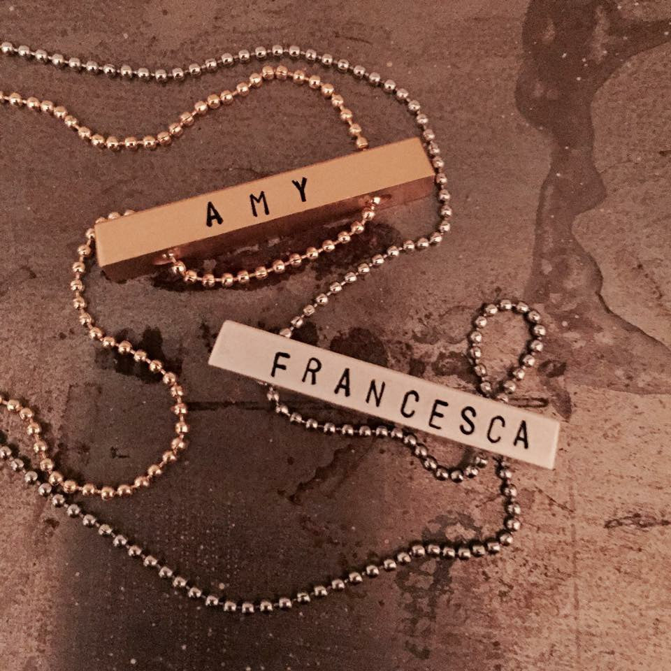 SHORT NAME TAG NECKLACE